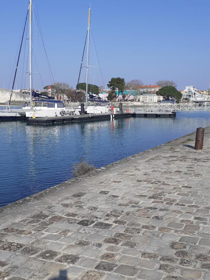 Hotel Les Gens De Mer La Rochelle Ла Рошел Екстериор снимка