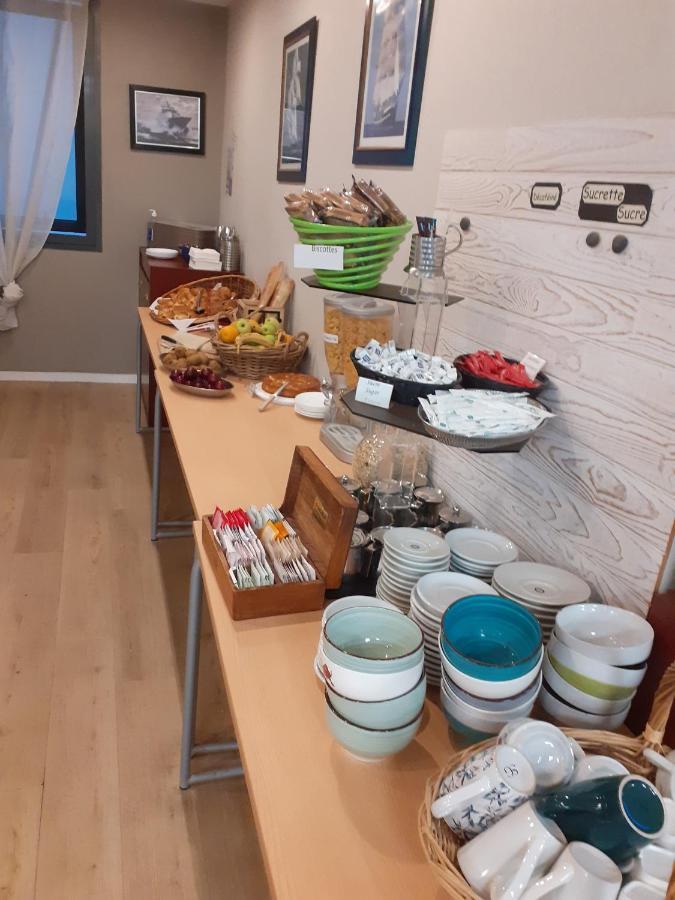 Hotel Les Gens De Mer La Rochelle Ла Рошел Екстериор снимка