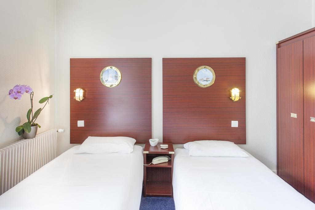 Hotel Les Gens De Mer La Rochelle Ла Рошел Екстериор снимка