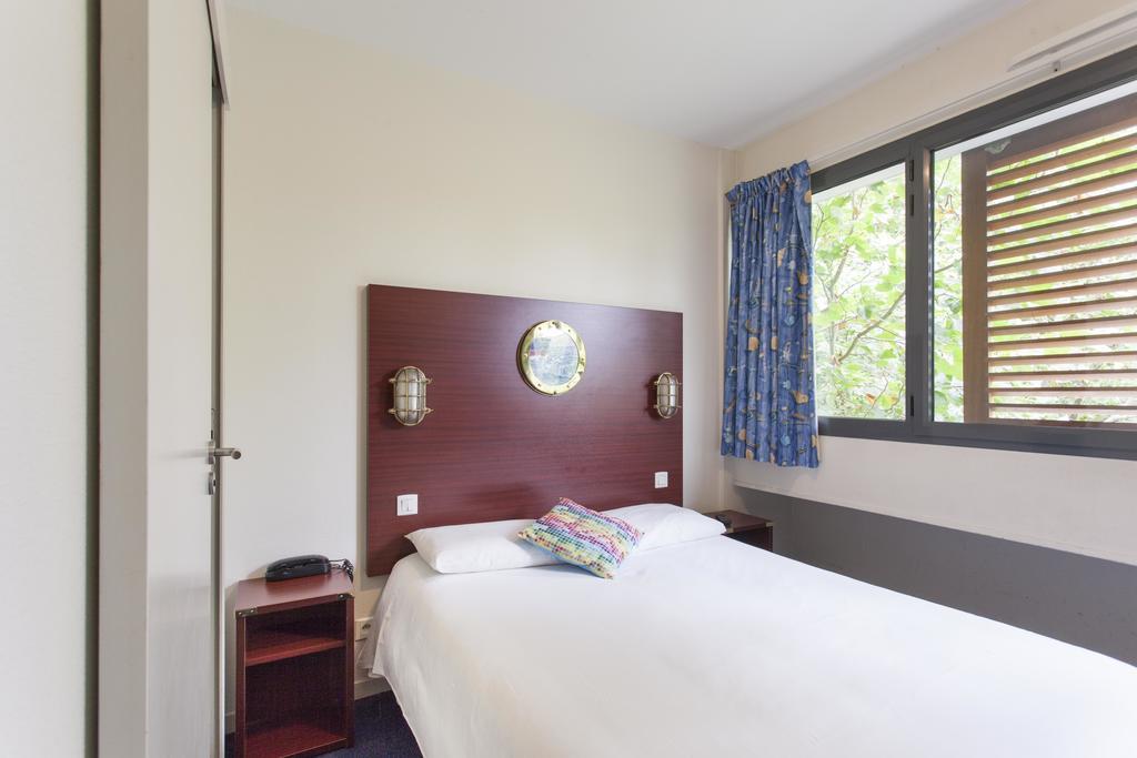 Hotel Les Gens De Mer La Rochelle Ла Рошел Екстериор снимка
